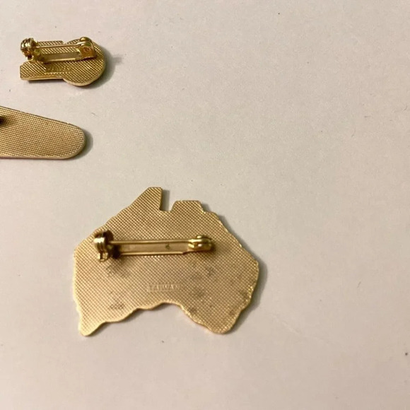 Vintage 80s Australia Oz Pins Boomerang  Map 3 Piece Made In Taiwan - Picture 6 of 9